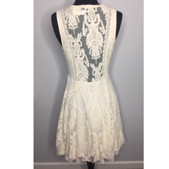 NWT! MODERN VINTAGE Boho Lace Knee-Length Dress - Picture 3 of 7